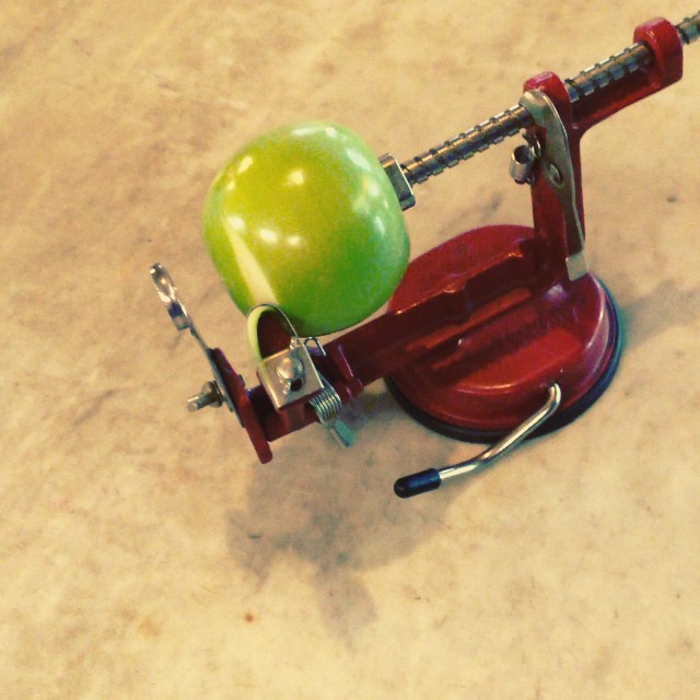 #vintagekitchen #apples
